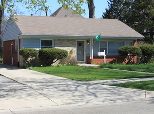 120 Chicago Ave, Clarendon Hills, IL 60514