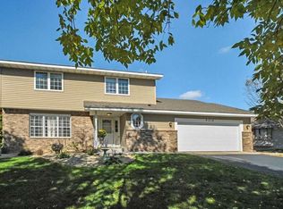 9314 Jonathan Rd, Woodbury, MN 55125