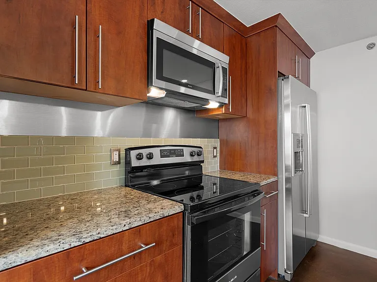 41 Waller St #309 — Photo 16