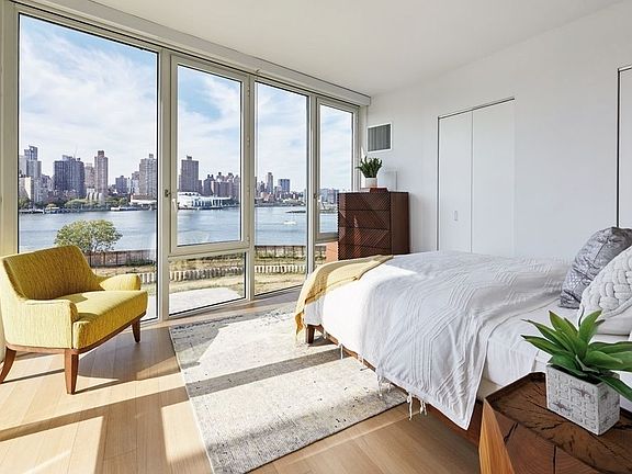 4th image of 10 Halletts Pt APT 941
