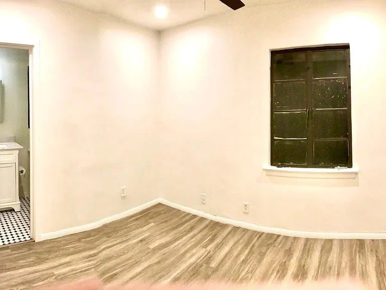 1530 E Diamond St #1/2 — Photo 10