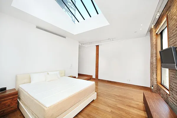 Rented by Town Residential | media 11