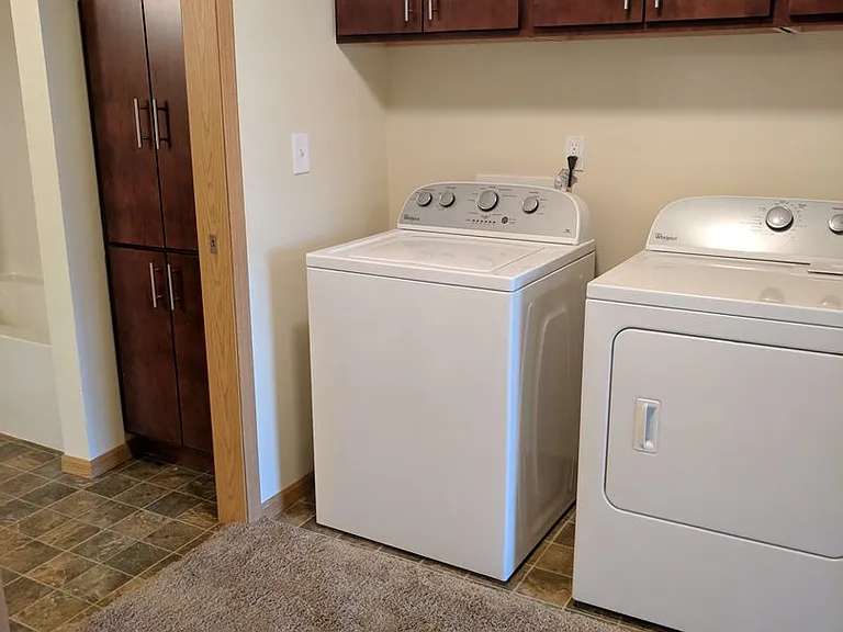 West Lake III Apartments — Photo 58