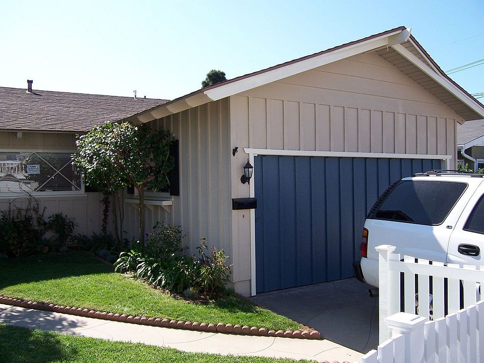 2nd image of 1120 24th St