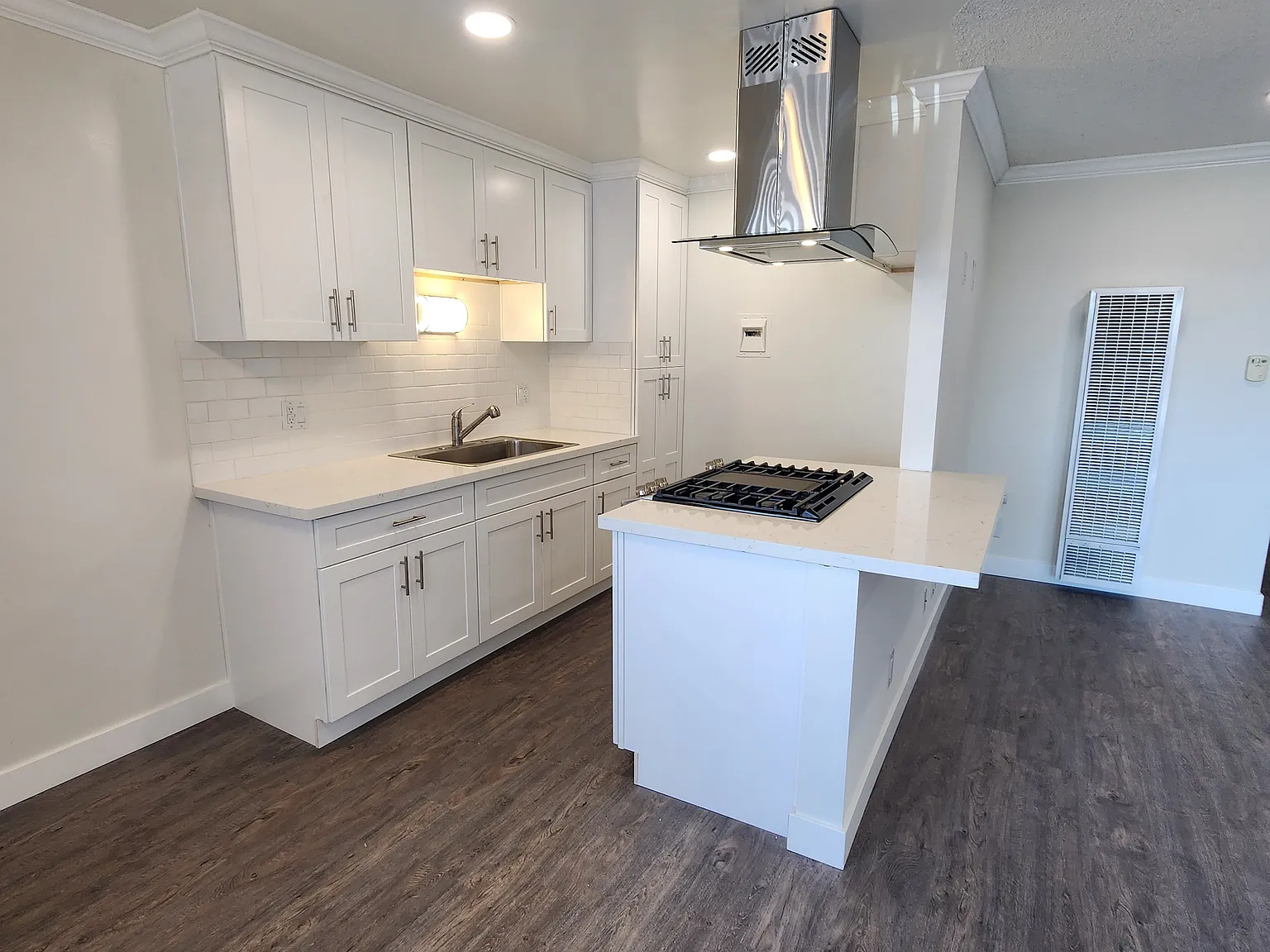 Palm Villa Apartments — Photo 2