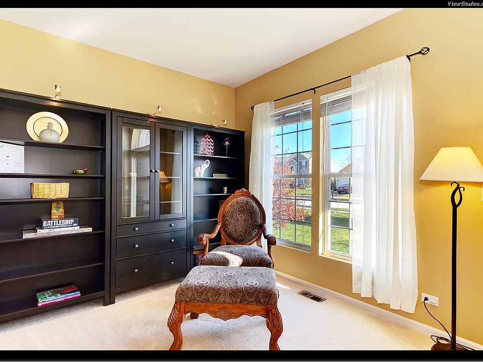 1st image of 11502 S Glenn Cir