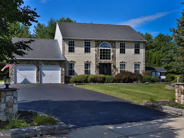1100 Longwood Dr, Quakertown, PA 18951