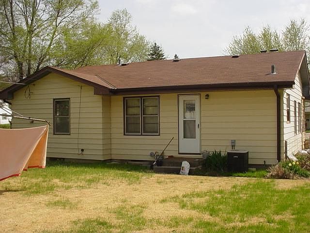2nd image of 2706 Crawford St