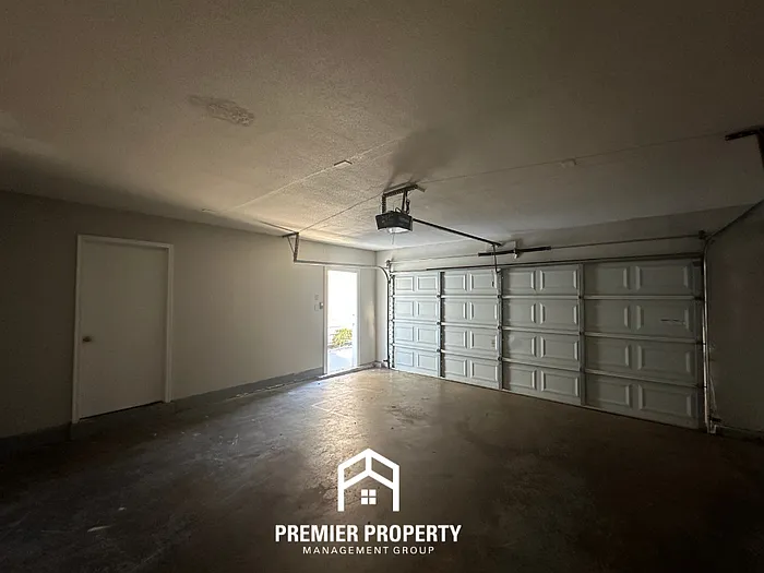 5288 Yale Rd — Photo 17