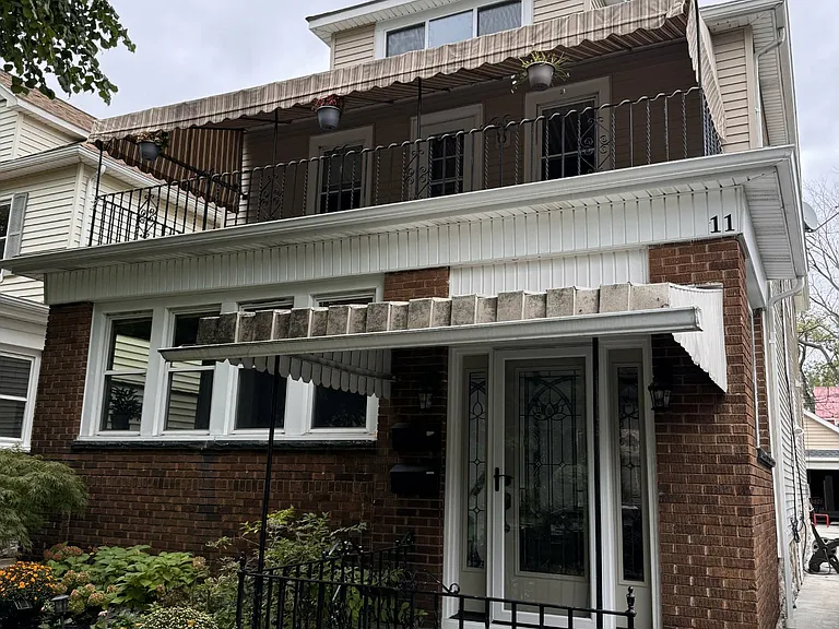 Welcome home! Beautiful curb appeal with a private entrance and well-maintained landscaping.