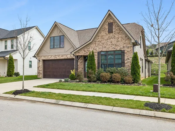 5648 Acadia Dr, Chattanooga, TN 37415