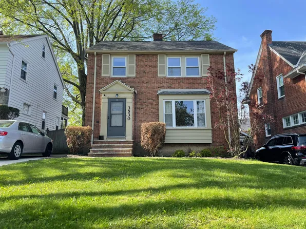 3530 Boynton Rd, Cleveland Heights, OH 44121