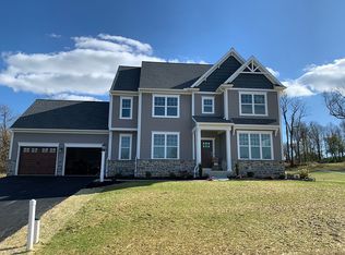 202 Country Meadows Dr, Lancaster, PA 17602
