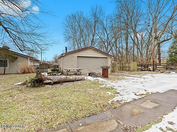 5th image of 10117 Donau Ln