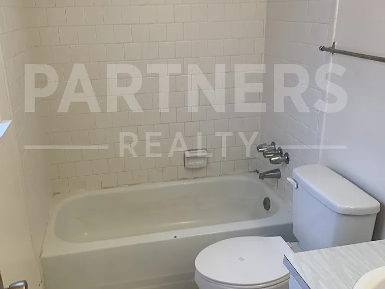 5546 Gantry Dr — Photo 6