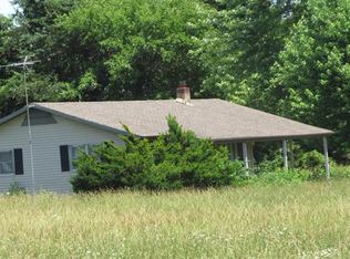 17219 Foxtail Rd, Lebanon, MO 65536