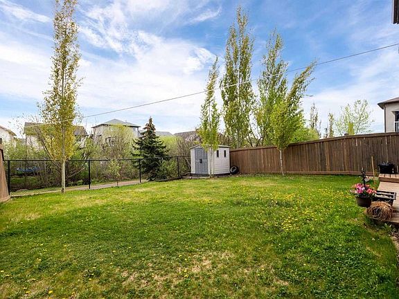 2nd image of 187 NW Rattlepan Creek Cres