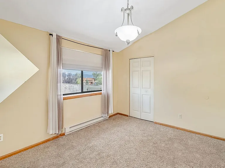 2339 Rattlesnake Ct #B — Photo 8