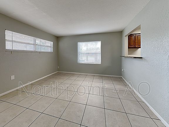 2nd image of 3610 E Clifton St