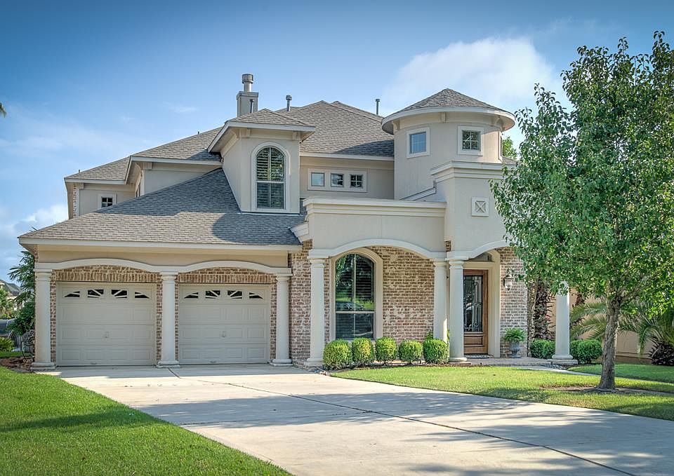 1st image of 3821 Treasure Island Dr