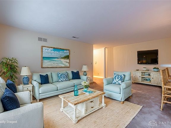 4th image of 6622 Washington Cir