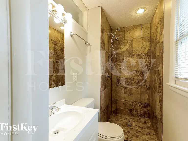 9207 Manchester Ave — Photo 10
