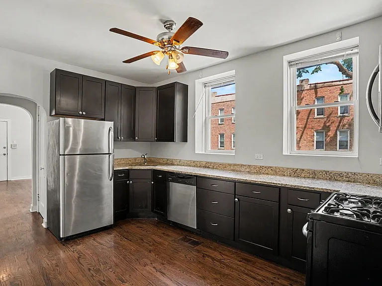 2257 W Hirsch St #1E — Photo 6