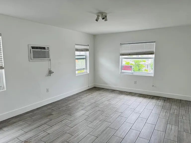 7910 Abbott Ave #6 — Photo 8