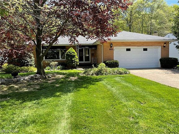2nd image of 1603 Windsor Dr
