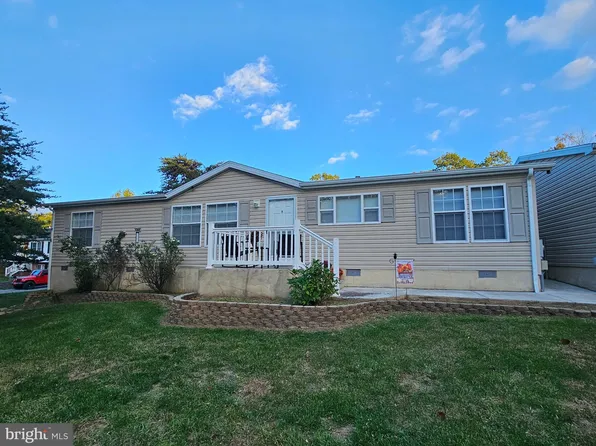 63 Winfrey Ln, Hedgesville, WV 25427