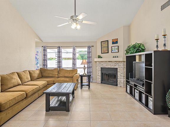 4th image of 3842 W Laredo St