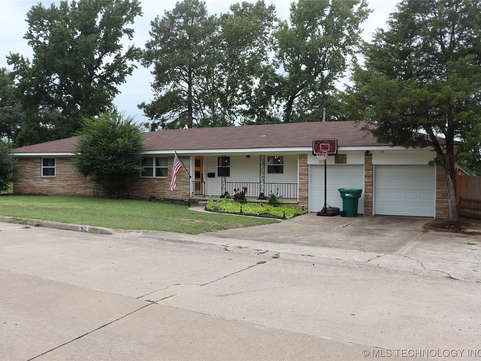 912 Henshaw Ave, Sapulpa, OK 74066 MLS 2331832 Zillow