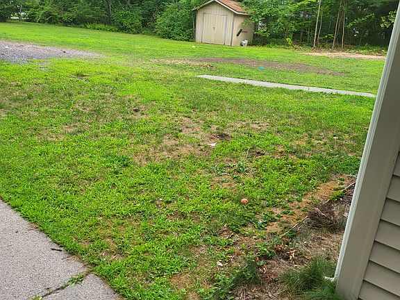 2nd image of 29 Saratoga Lake Rd #1