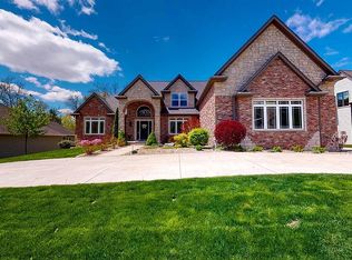 1017 S Copperpoint Dr, Dunlap, IL 61525