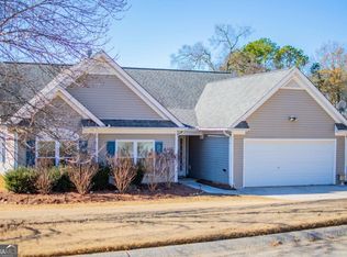 226 Hampton Oaks Cir, Villa Rica, GA 30180