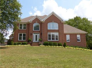 131 Pembroke Dr, Hendersonville, TN 37075