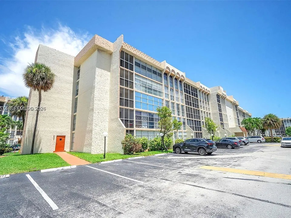 701 Three Islands Blvd #505