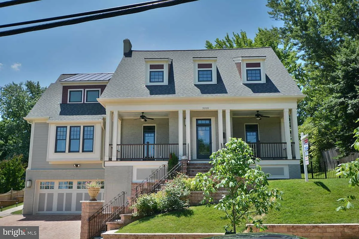 6 bed, 5.5 bath, 5700 sqft, $9,000 — Photo 1
