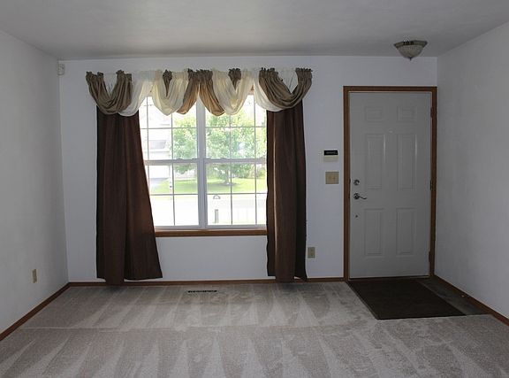 2nd image of 2877 Langstone Dr