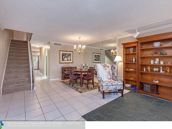 3rd image of 2839 NE 60th St #2839