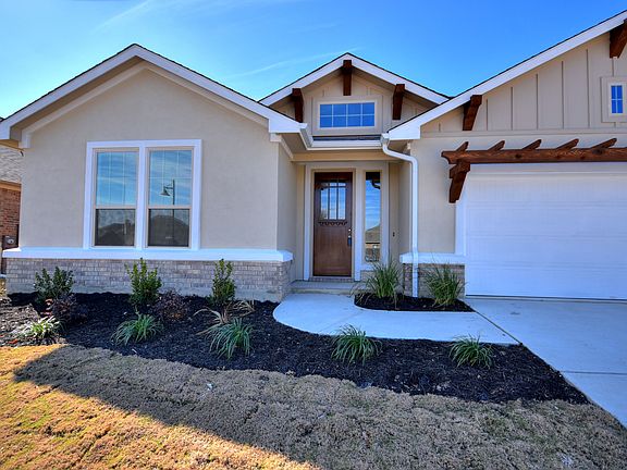 3rd image of 104 Prosa Ln
