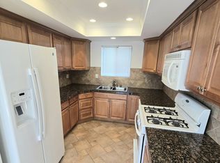 2112 E Vista Way APT 5, Vista, CA 92084