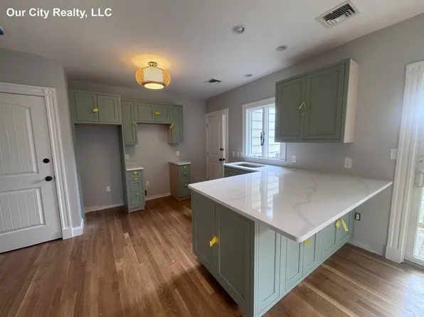 91 Cushing St, Cambridge, MA