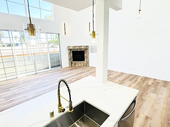 2nd image of 1026 N Croft Ave APT 206