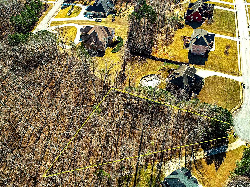 2nd image of 160 Chapel Ridge Dr