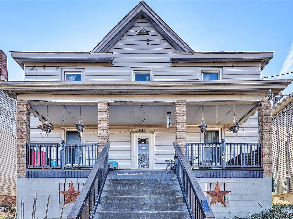 1st image of 611 Church Ave SE