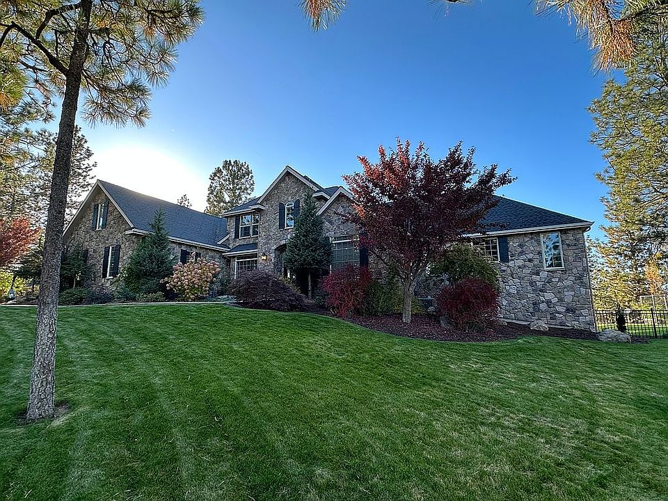 1st image of 1525 E Wildflower