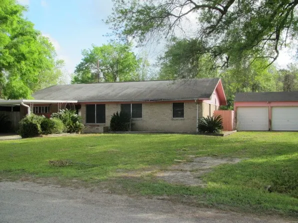 1140 Crestview Dr, Vidor, TX 77662