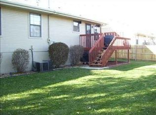 2518 SW Ancaster Rd, Topeka, KS 66614