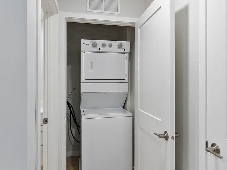 Old Town Apartments — Photo 19